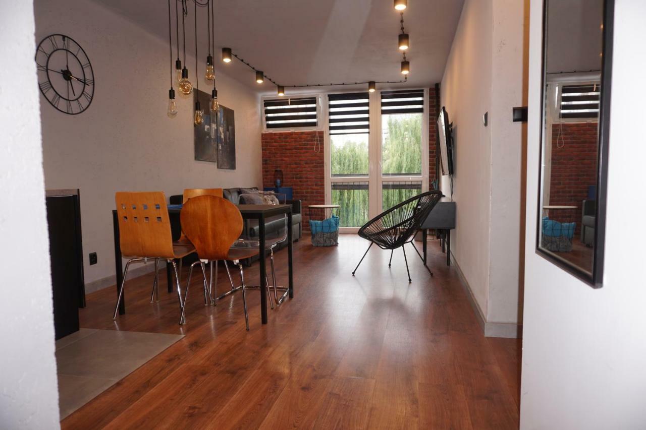 Apartament Metro Rondo Onz Βαρσοβία Εξωτερικό φωτογραφία