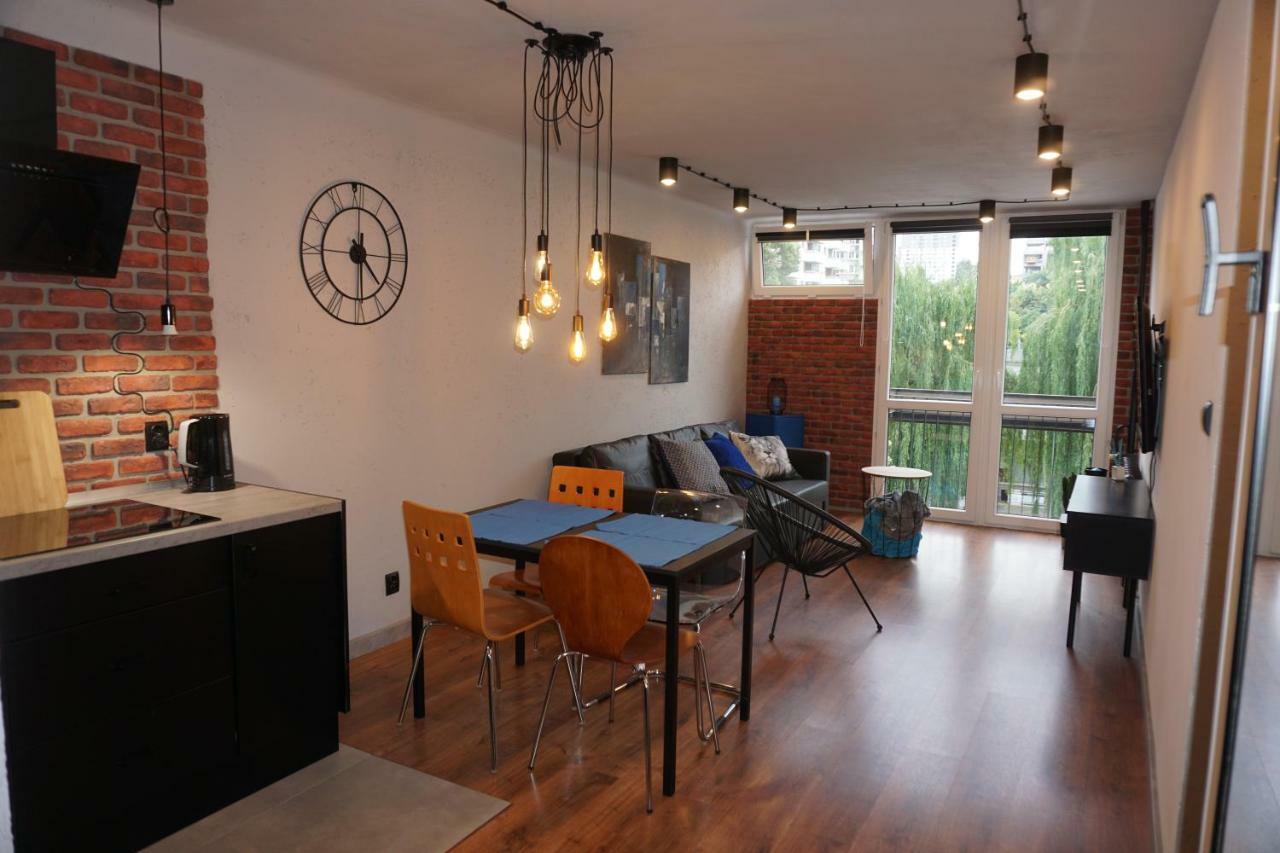 Apartament Metro Rondo Onz Βαρσοβία Εξωτερικό φωτογραφία